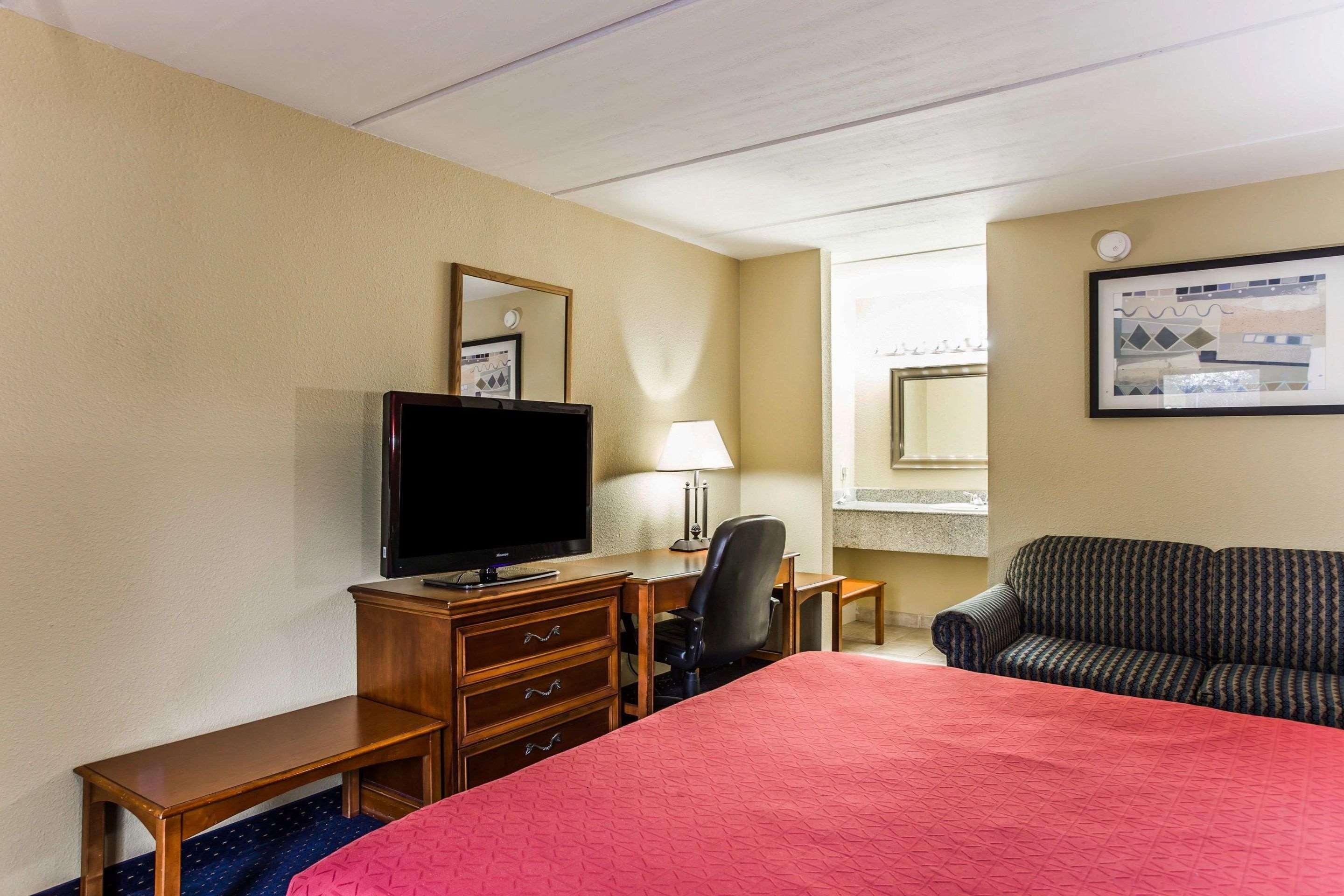 Rodeway Inn Charlotte Downtown Εξωτερικό φωτογραφία