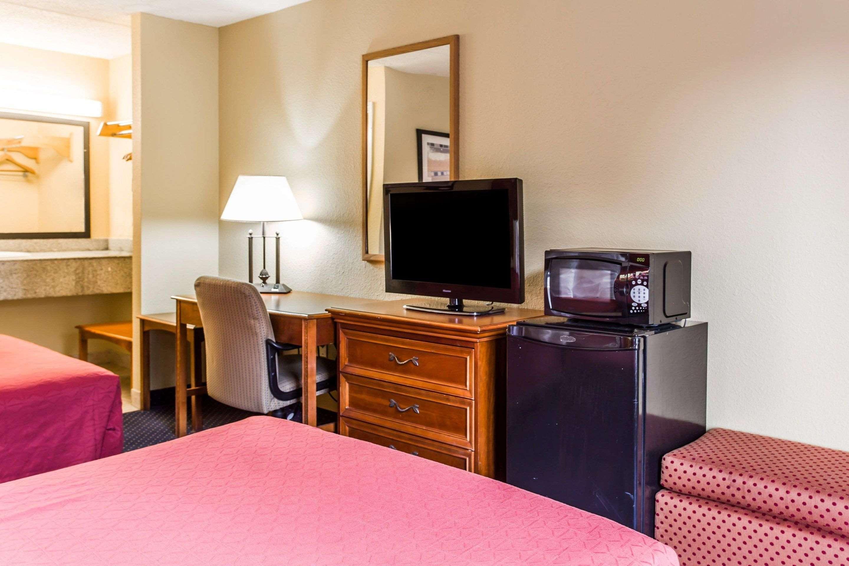 Rodeway Inn Charlotte Downtown Εξωτερικό φωτογραφία