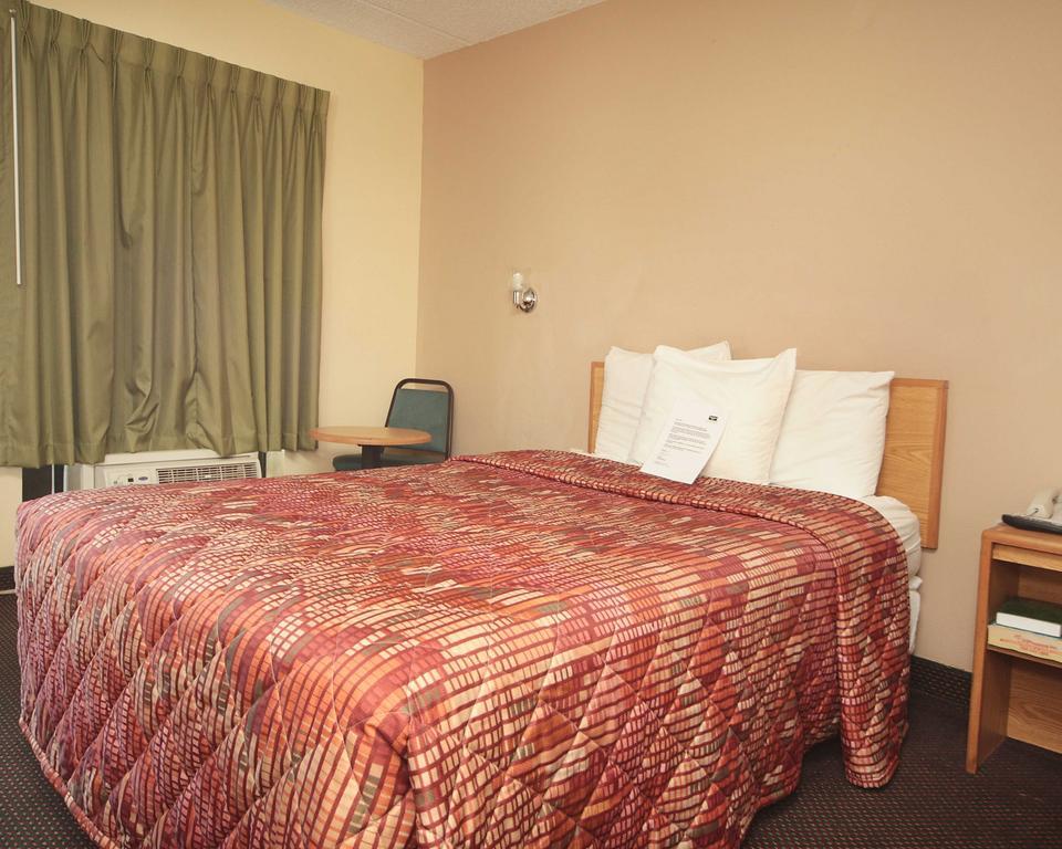 Rodeway Inn Charlotte Downtown Εξωτερικό φωτογραφία